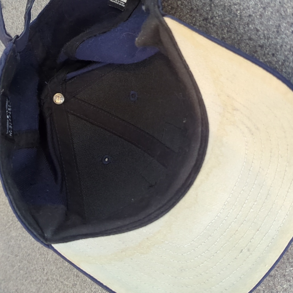 NY Yankees baseball hat - Picture 2 of 3